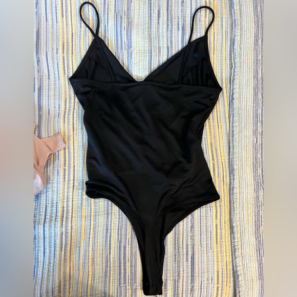 Express Medium Bodysuit - NWT - Picture 3 of 3